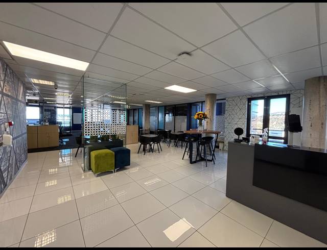 1,429M² OFFICE TO LET IN TYGER VALLEY